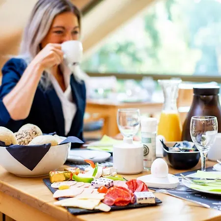 Forsthaus Thiemsburg Im Nationalpark Hainich Schonstedt